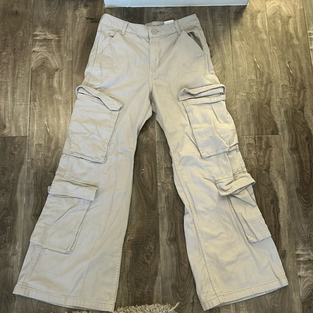 H&M wide leg cargo pants